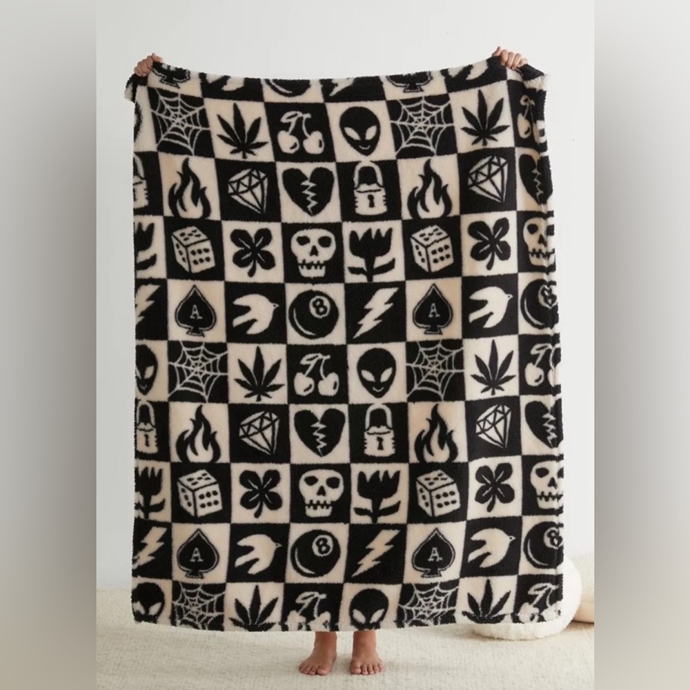 Urban Outfitters Printed Plush Throw
